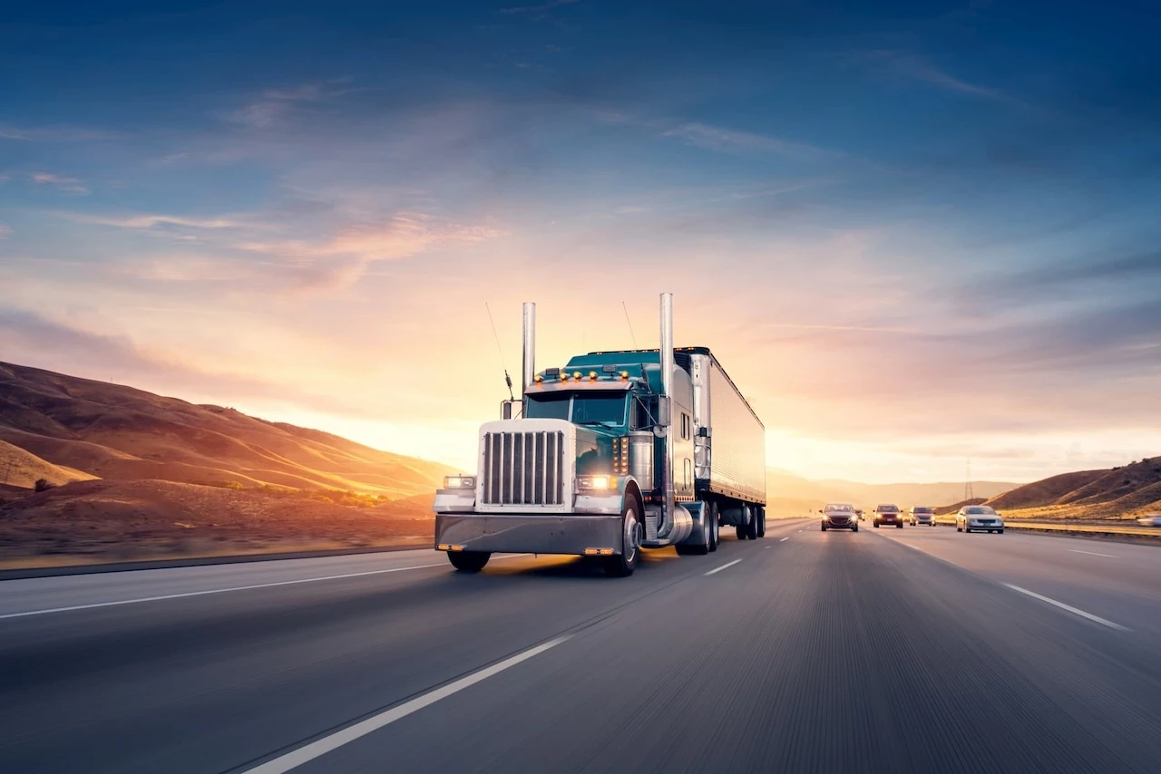 Freight Right FTL and LTL shipping services, covering domestic routes from Modesto to Maine.